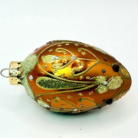 Vintage Glass Ornate Peach Oval Hand Painted Golden Christmas Ornament - Picture 4 of 6